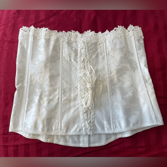 Empire Intimates White Satin Floral Lace Corset Bustier #6709 Made in USA Sz 44 - Picture 7 of 12